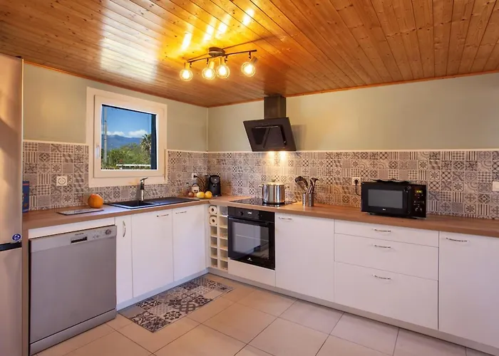 Stella Baggia - Jacuzzi - Proche De La * Lucciana (Corsica)