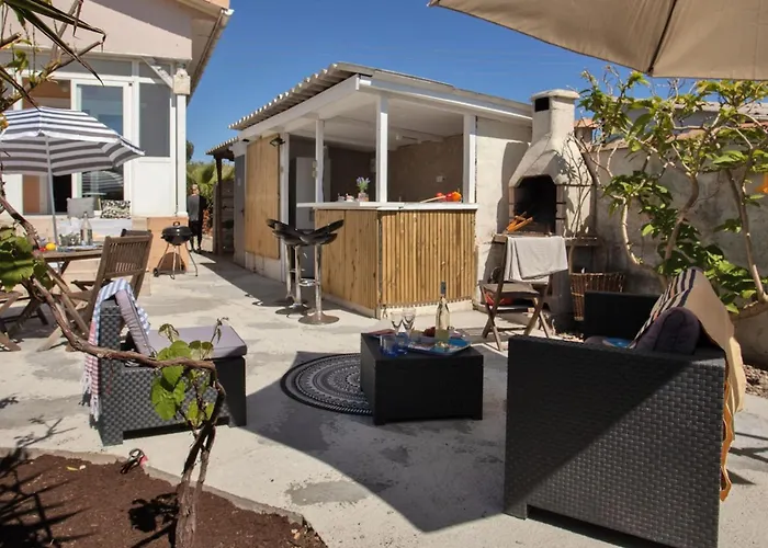 Stella Baggia - Jacuzzi - Proche De La Lucciana (Corsica)